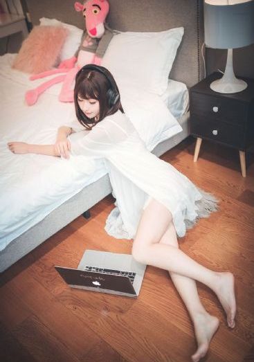摸摸你的胸_超清在线观看电视